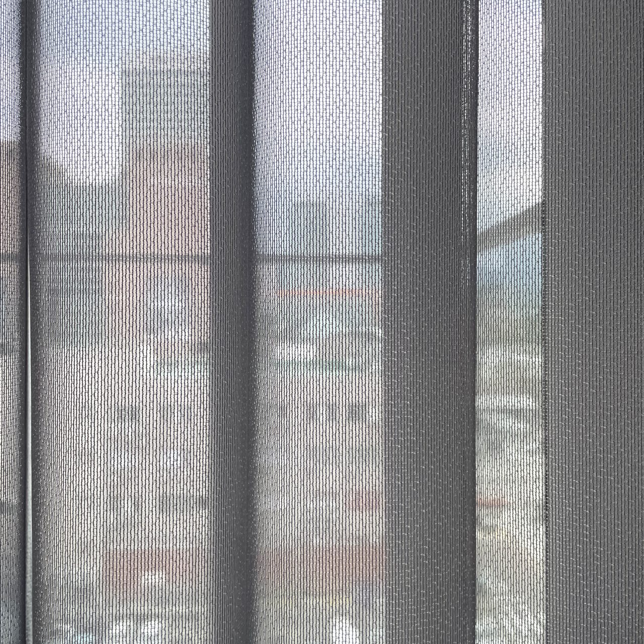 서초구 반포르엘 유니슬렛 커튼 화이트, 커피, 다크 그레이 시공 — 알루미늄 블라인드 그레이로 시공