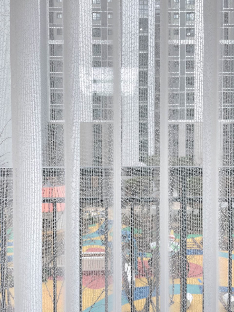 성남 중원구 신흥역 하늘채랜더스원 유니슬렛 커튼 시공 사례 — 채광 및 사생활 보호, 각도 조절, 열기와 닫기 등