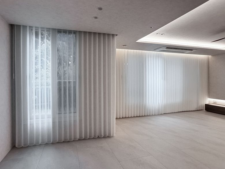 아파트 1층 전체 유니슬렛 커튼 수원 광교호수마을 호반써밋 40평대 _ 네이버 카페