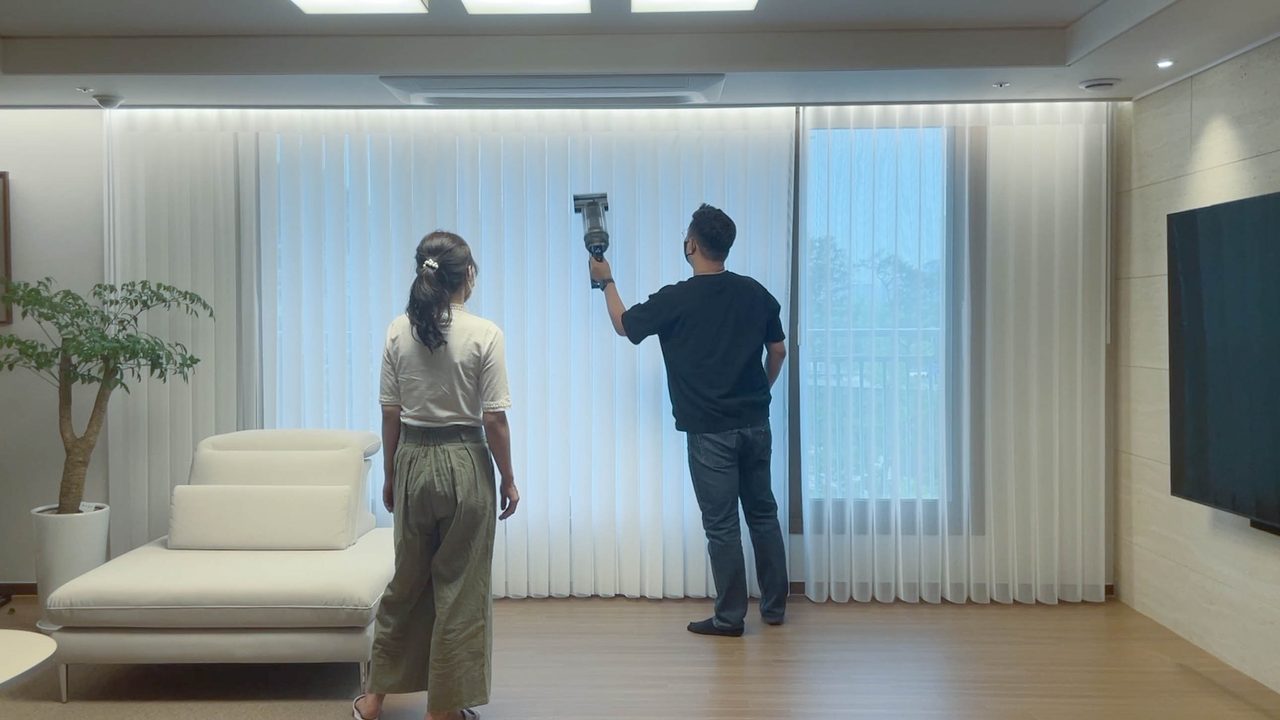 수원영통구 아이파크캐슬 유니슬렛 커튼 화이트 플레인 시공사례 — 그래도 한달에 한번 정도 간단하게 먼지만 제거해 줘도