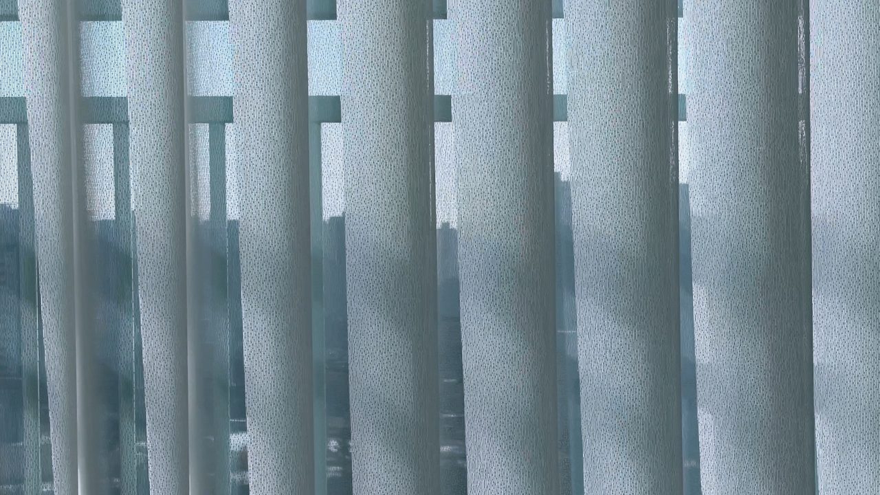 수원 권선구 극동스타클래스 유니슬렛 커튼 화이트 컬러 플레인 패턴 시공 사례 — 콤비 고급형인 바이오자스민 화이트로 진행
