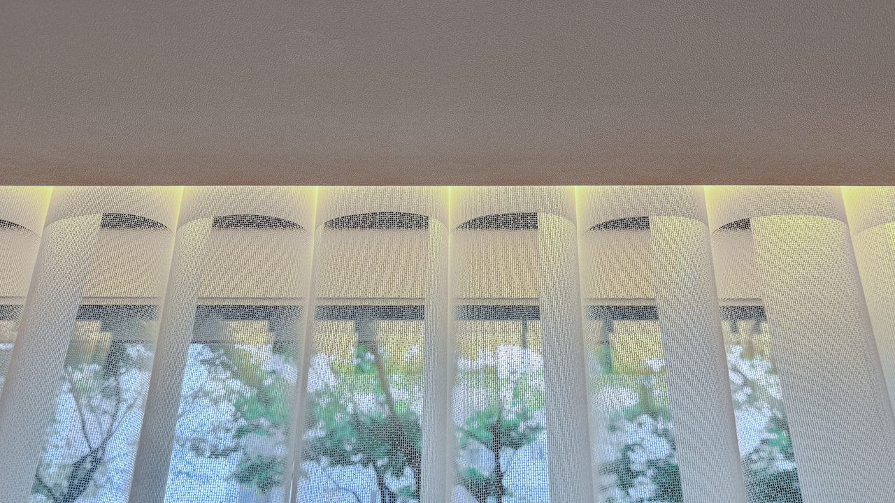 홍은 벽산 아파트 2층 거실 커튼 — 주차장 불빛은 가리고, 낮의 빛은 살린 유니슬렛 화이트 — 커튼박스 20cm
