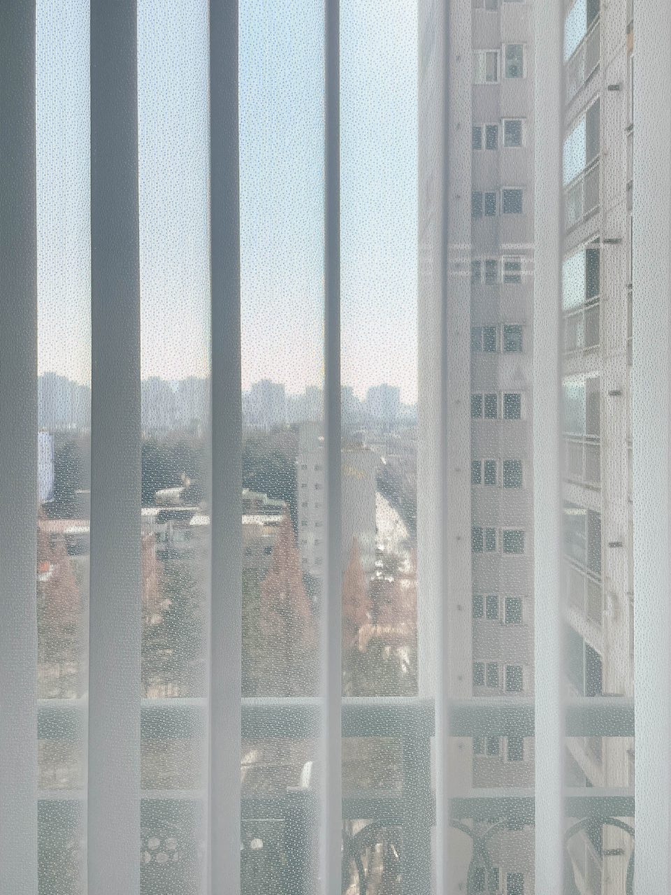 송파구 문정 푸르지오 유니슬렛 커튼 화이트 플레인 시공 사례 — 화이트 컬러는 집 안을 밝고, 부드럽게