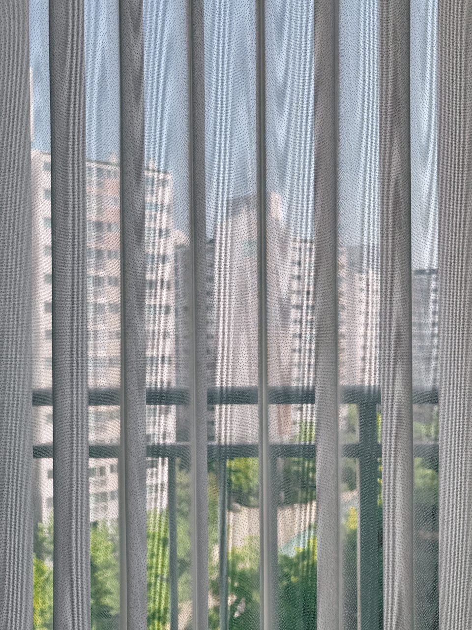 노원구 수락파크빌 유니슬렛 슬림 커튼, 쉬폰 커튼 써니케임홈 시공사례 — 풀 채광 모습