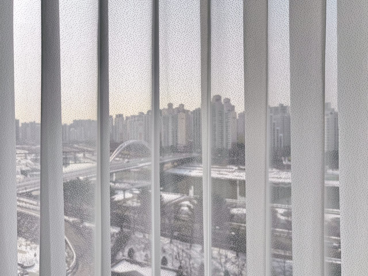 중랑구 유니슬렛 커튼 시공사례 리버센 SK뷰롯데캐슬 24평, 써니케임홈 — 풀 채광 모습