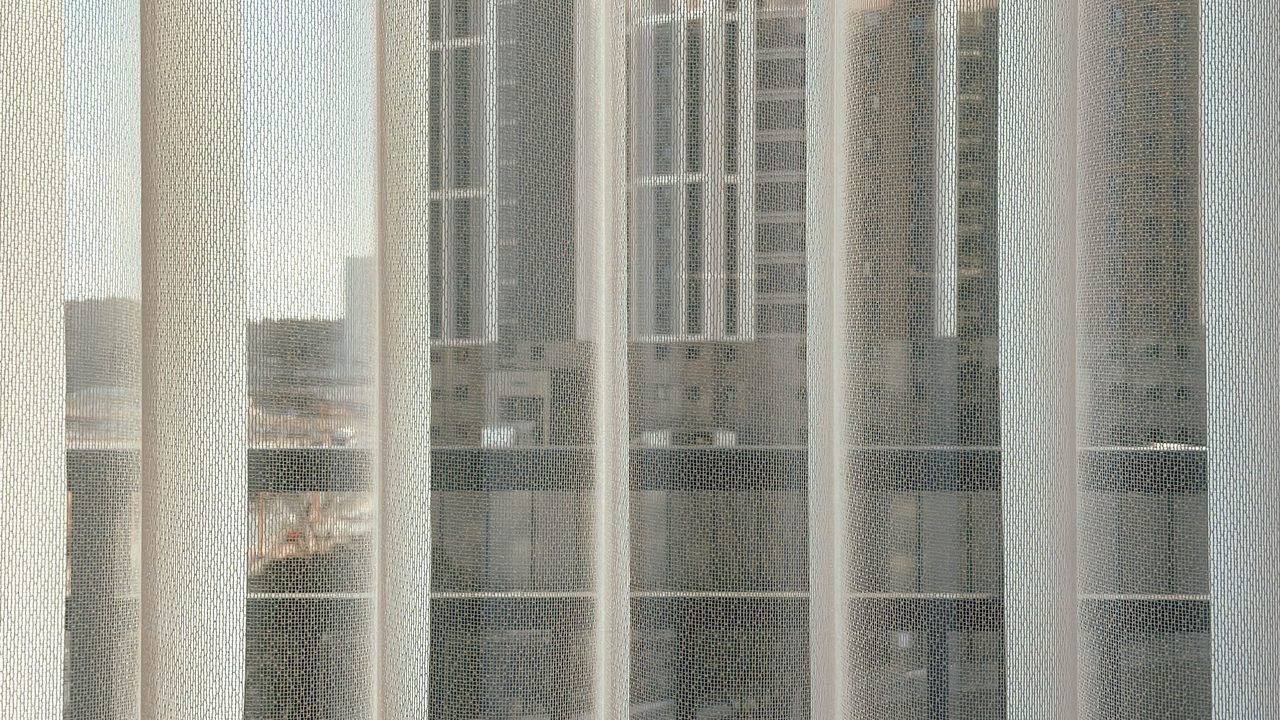 경기 화성시 호반써밋동탄 유니슬랫 커튼 시공 사례 유니슬렛 커튼 — 풀채광 상태에서 쉬폰 처럼